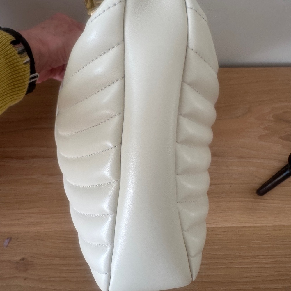 Ferragamo Quilted Bag - NEW - Picture 11 of 11